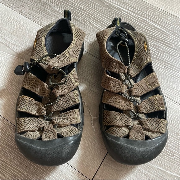 Keen Newport Hiking Water Fisherman Sandals Size 8 Women’s - Picture 2 of 6